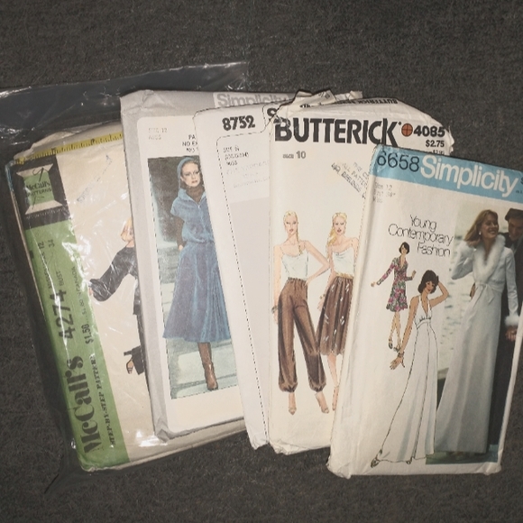 10 Vintage clothing patterns - Picture 1 of 3